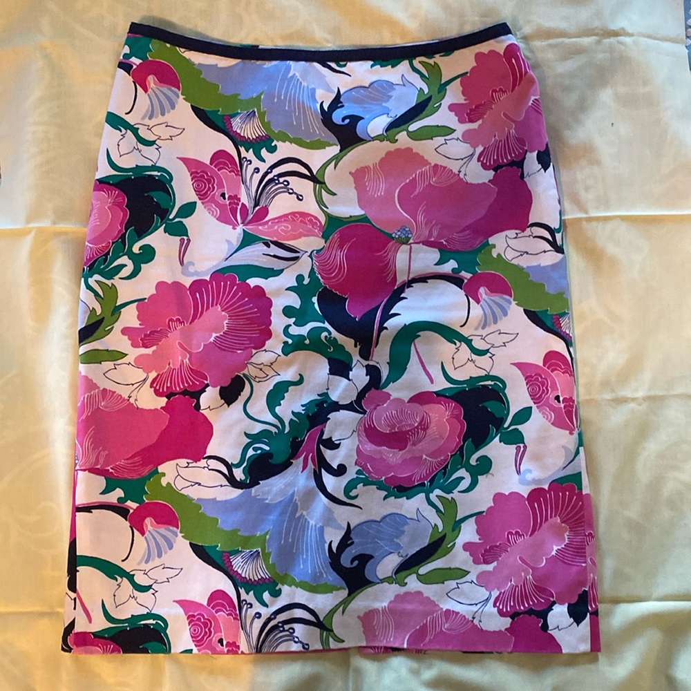Talbots floral patterned pencil skirt
